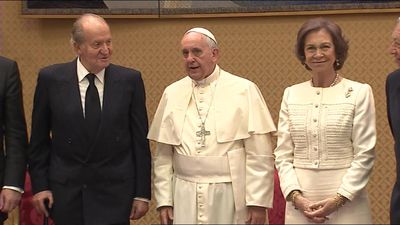 El Papa recibe a los Reyes de España tras las canonizaciones del domingo